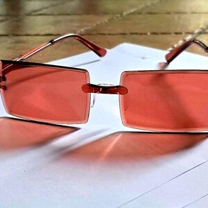 LADIES NEW SQUARE RIMLESS ANTI REFLECTIVE MODERN TRENDSETTER SUNGLASSES 1...